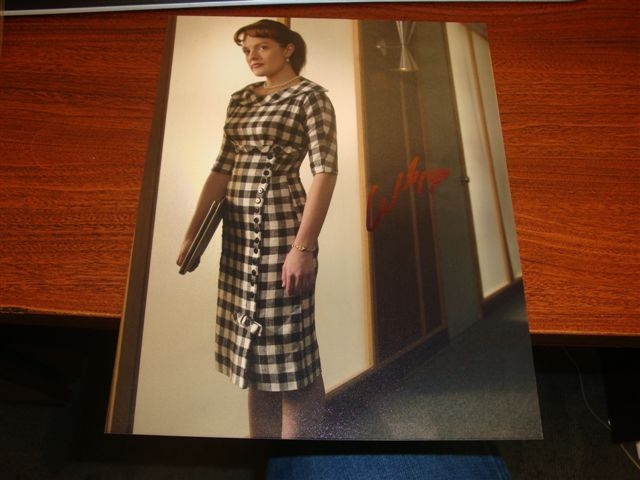 Elizabeth Moss Mad Men Signed